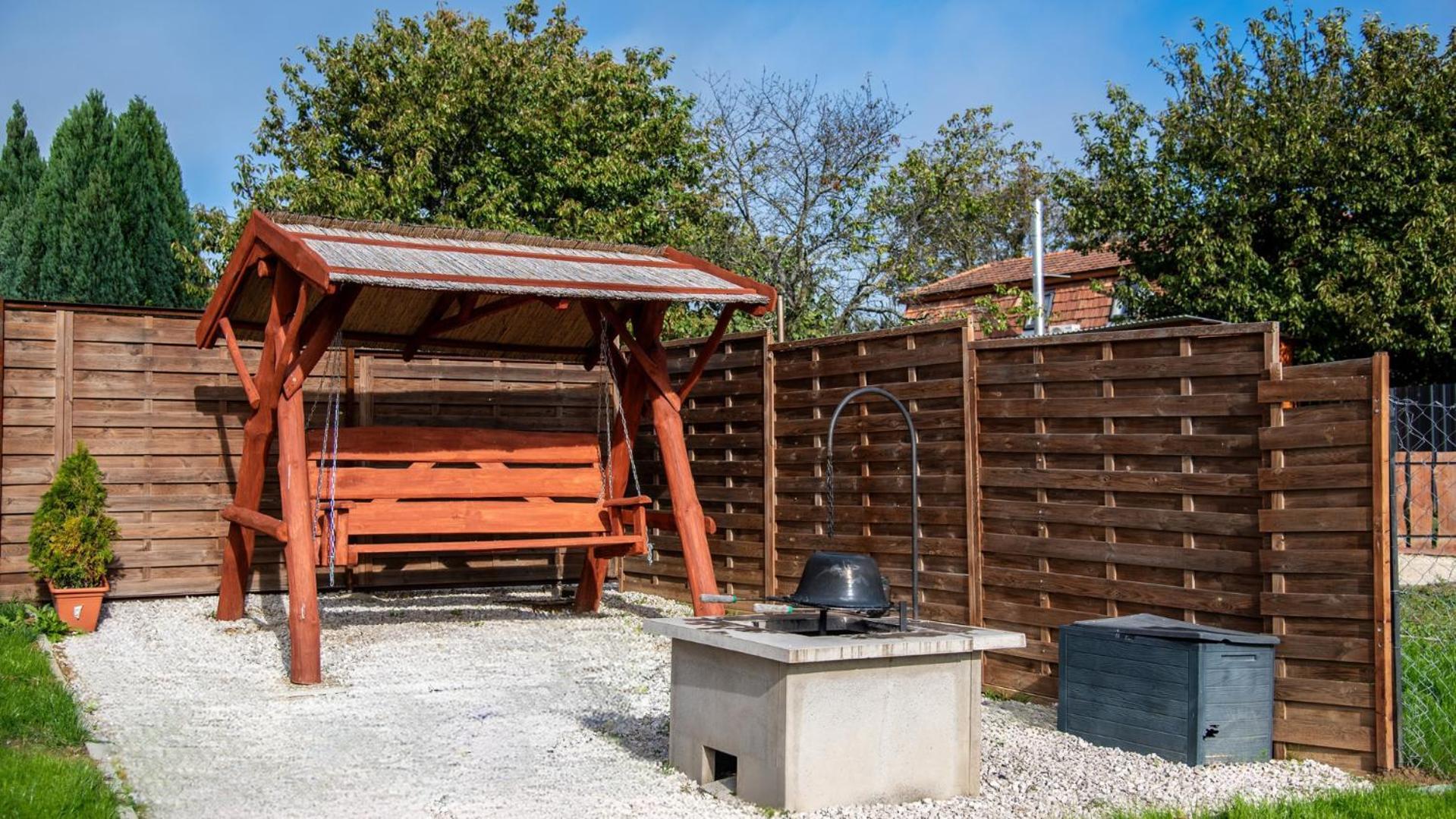 Romantic Jacuzzi Hideaway Near Heviz Rezi Bagian luar foto
